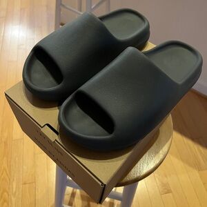 Yeezy Slides